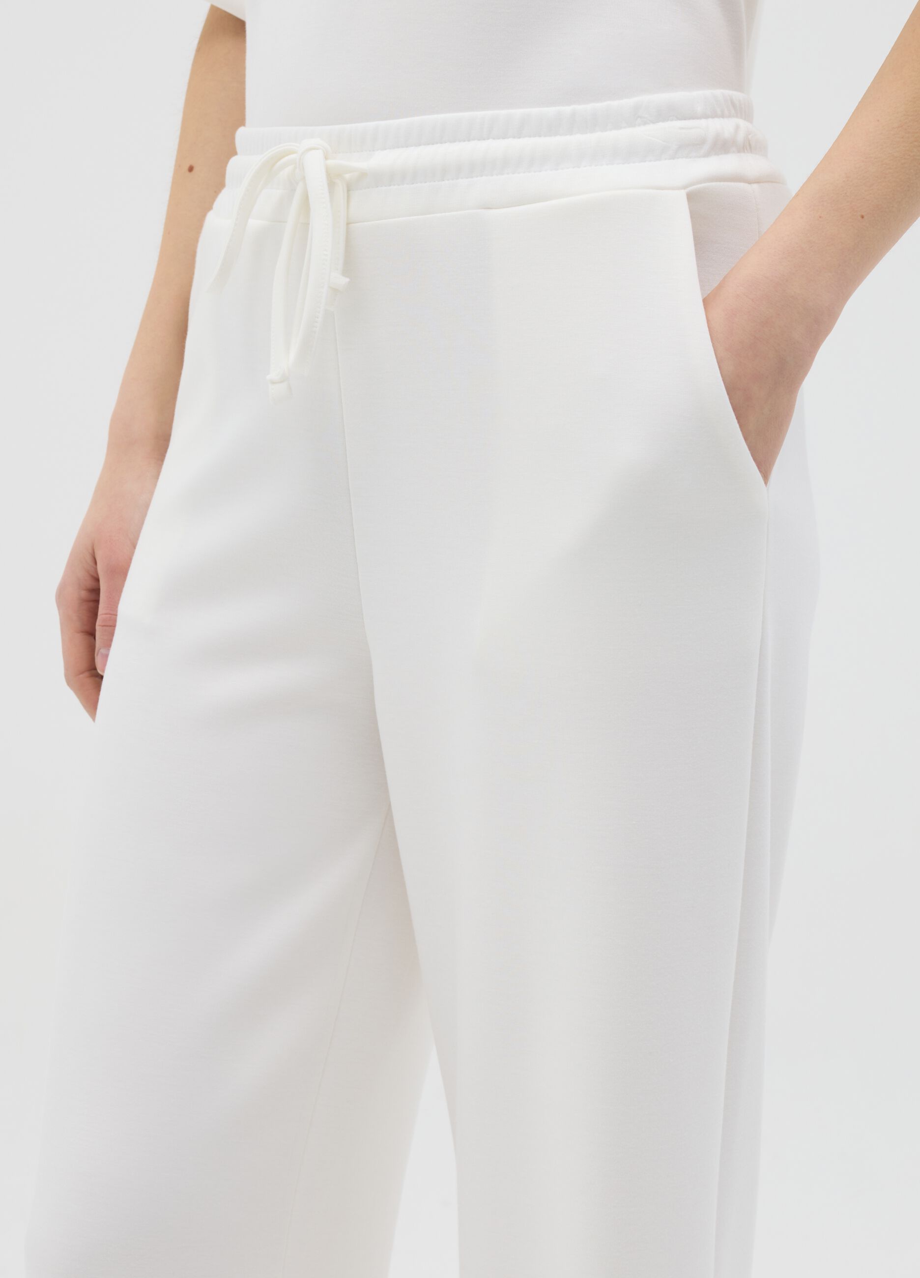 White palazzo trousers in stretch fabric