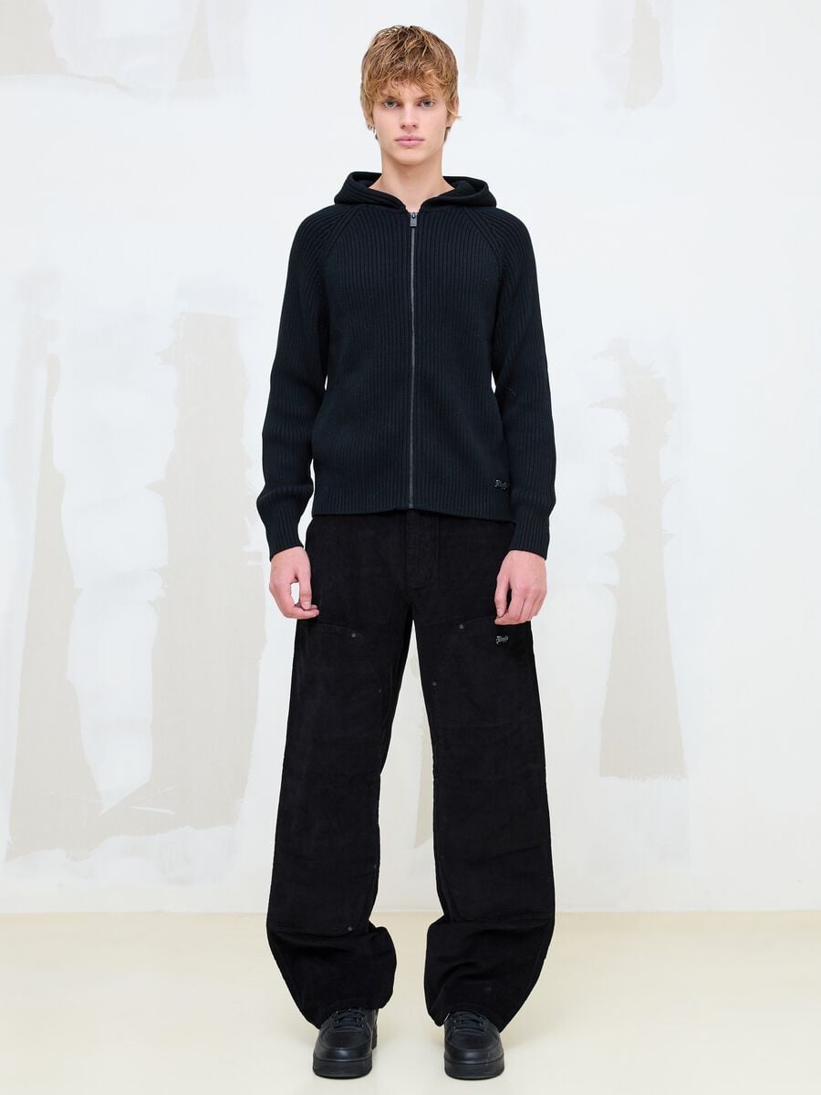 Black Ribbed Knit Hoodie_2