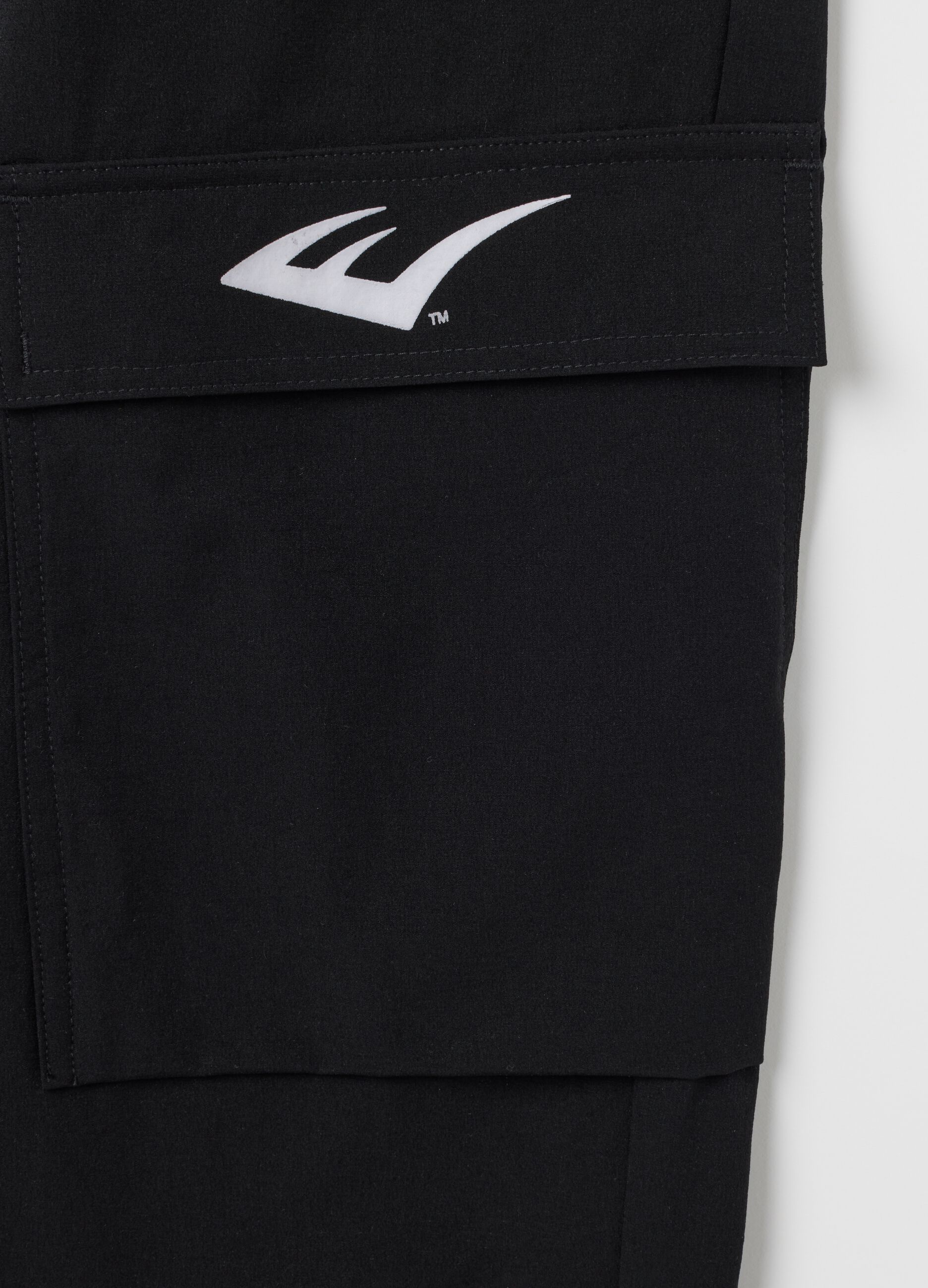 Pantaloni cargo in tessuto elasticizzato neri regular fit Everlast
