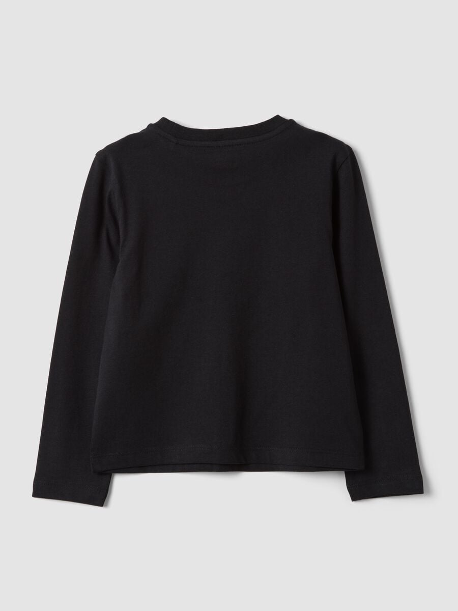 T-shirt nera in puro cotone organico con stampa cuore per bambina_1