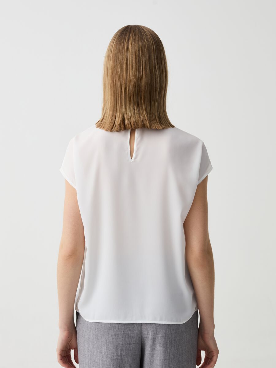 Short-sleeved blouse_2