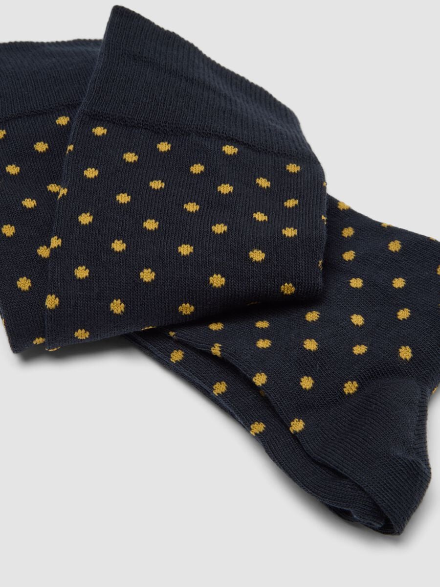 Two-pack of navy blue and golden yellow long socks in stretch cotton_1