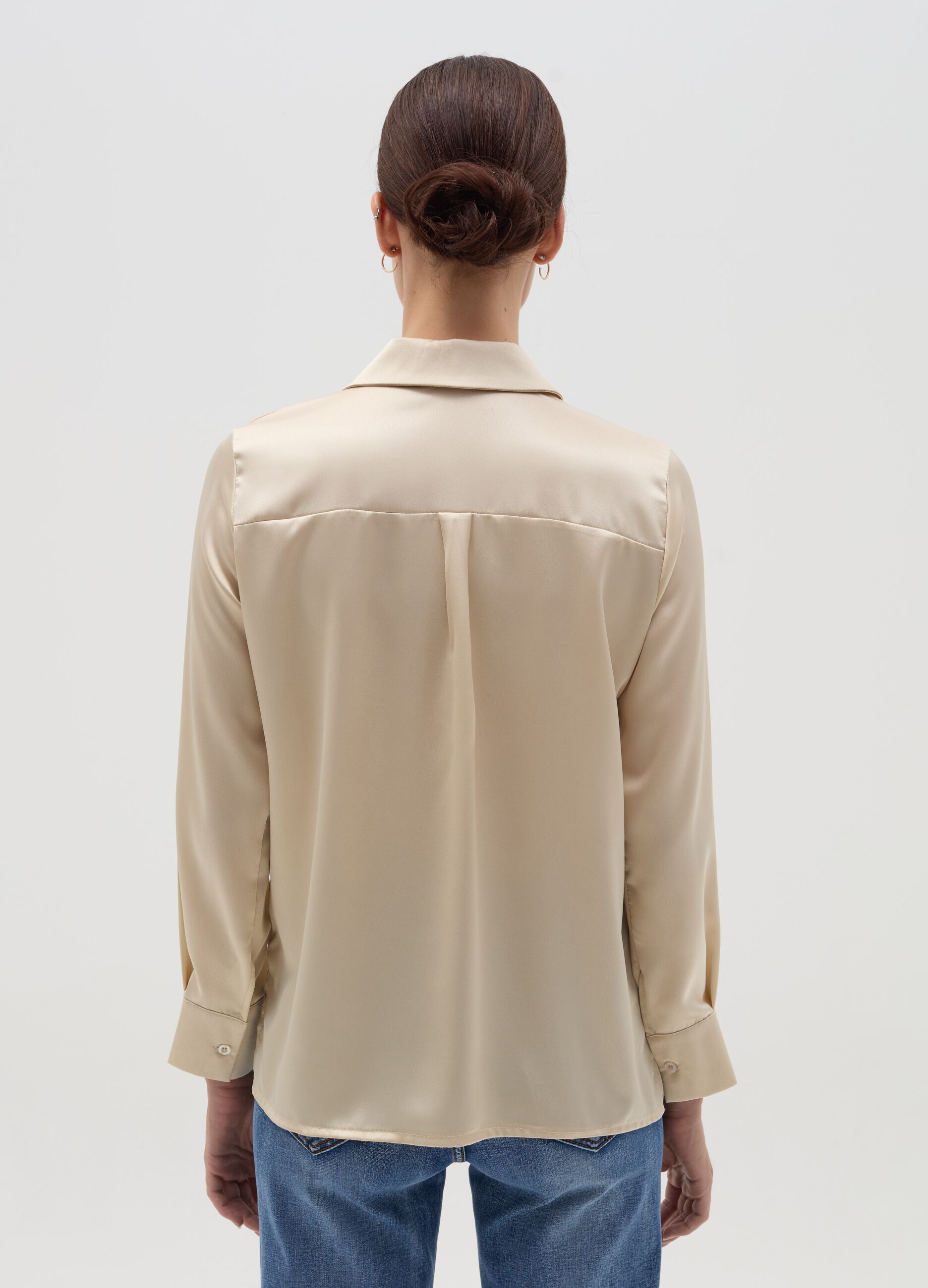 Solid colour satin shirt