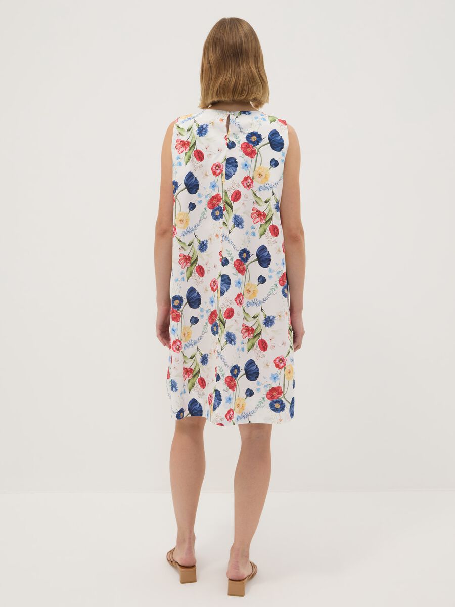 Abito bianco floreale in cotone elasticizzato regular fit_3