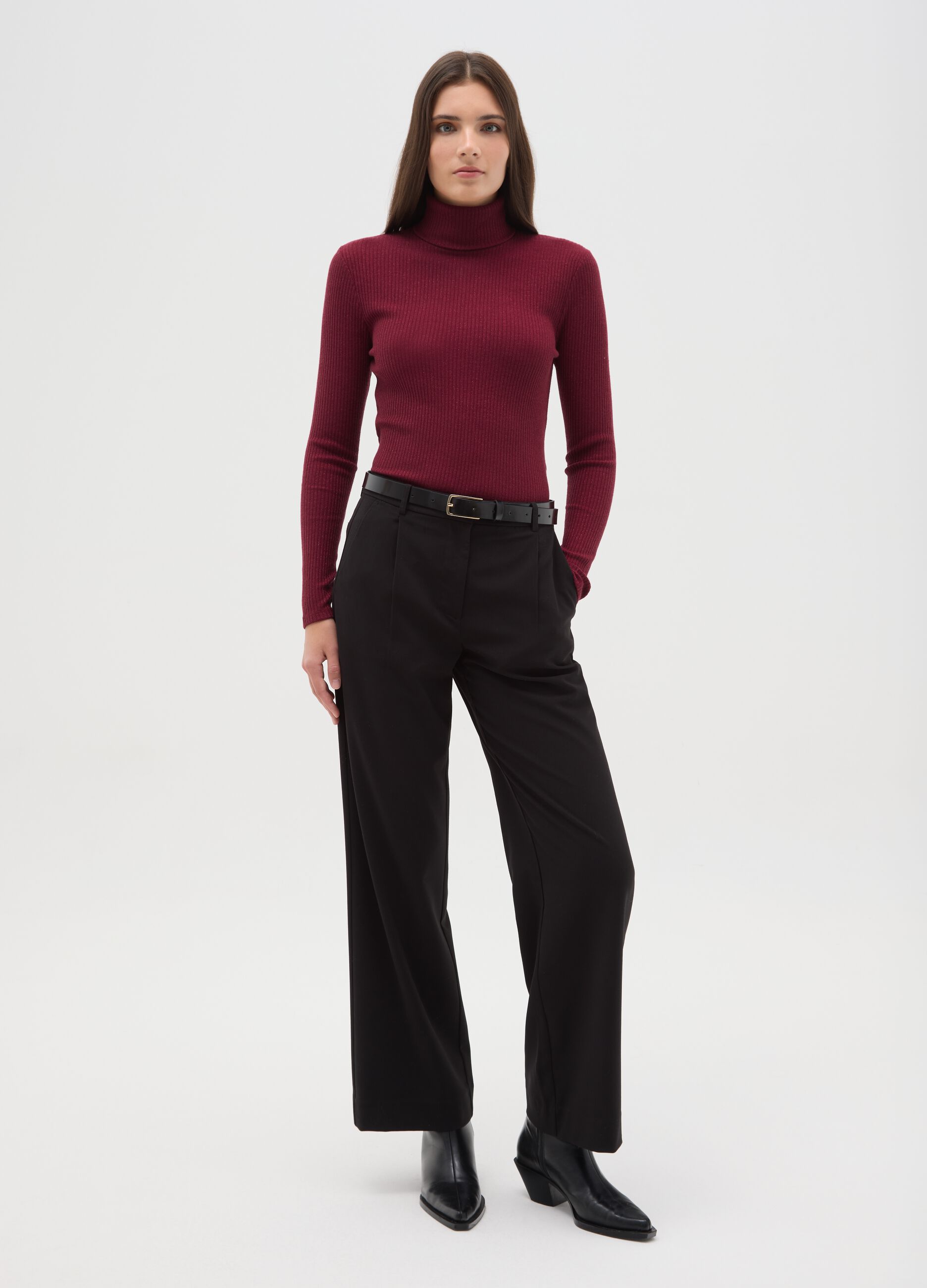 Maglia girocollo con maniche lunghe a righe rossa regular fit