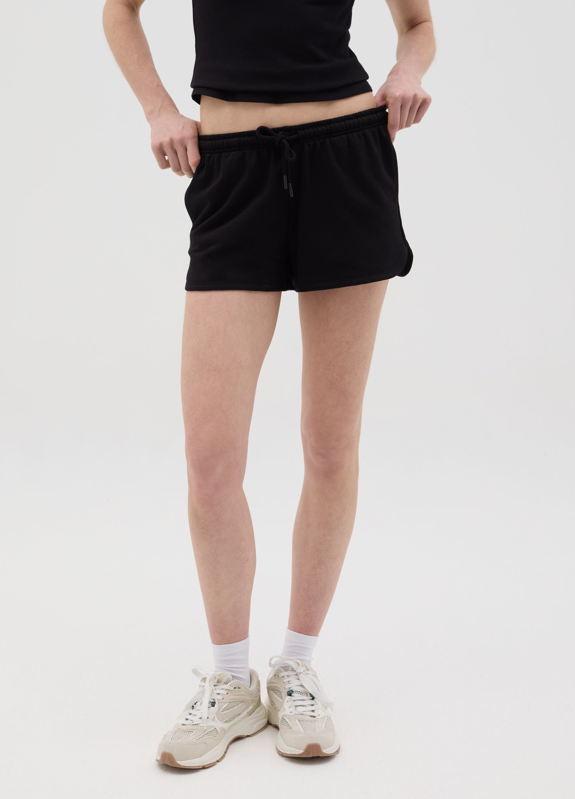 Black French terry shorts with drawstring