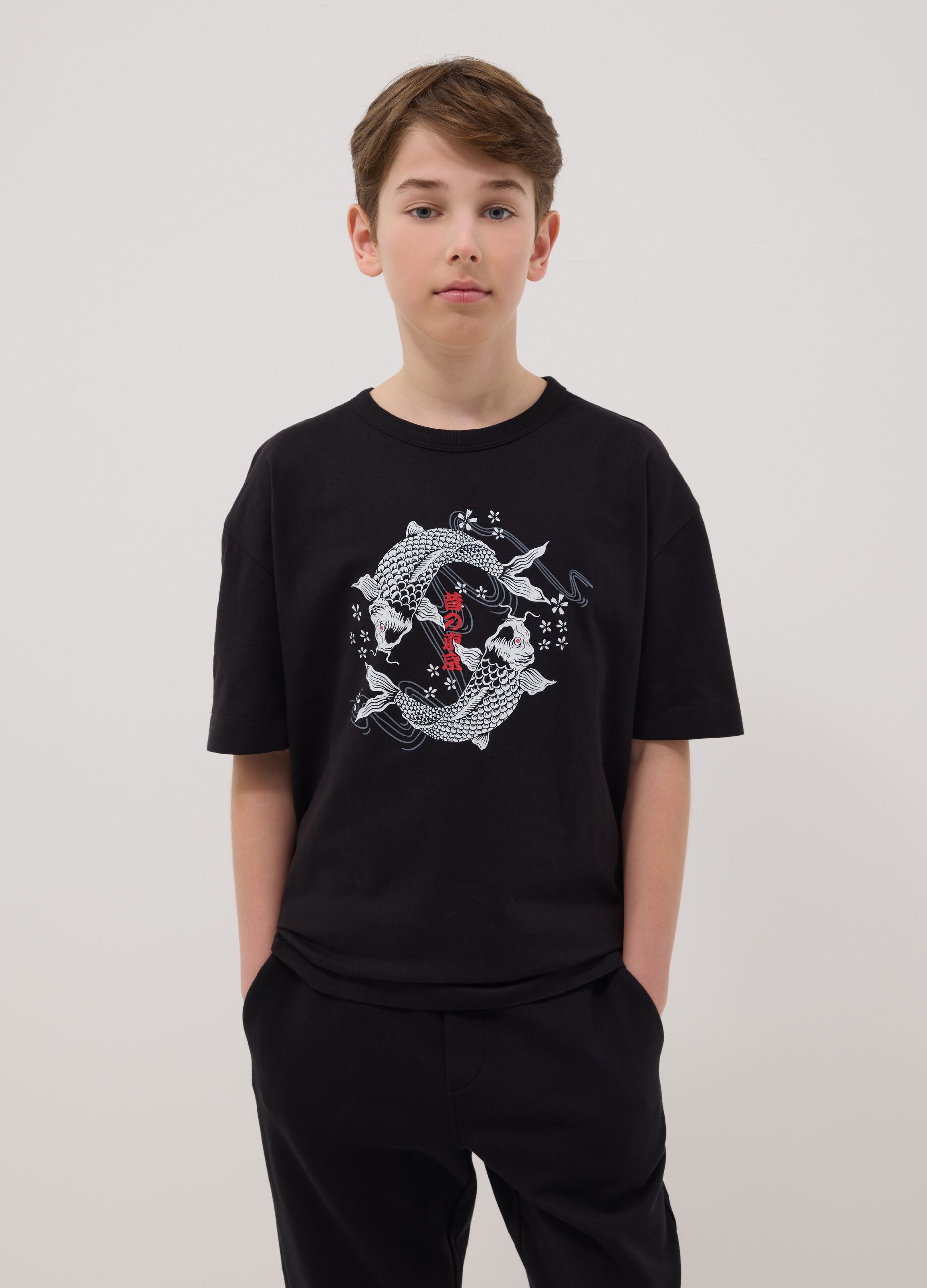 Children's oversized fit pure black cotton T-shirt with koi carp