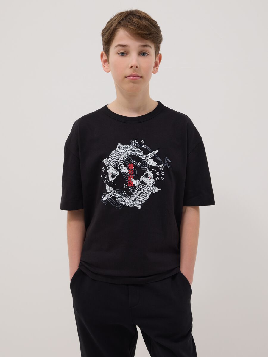 Children's oversized fit pure black cotton T-shirt with koi carp_0