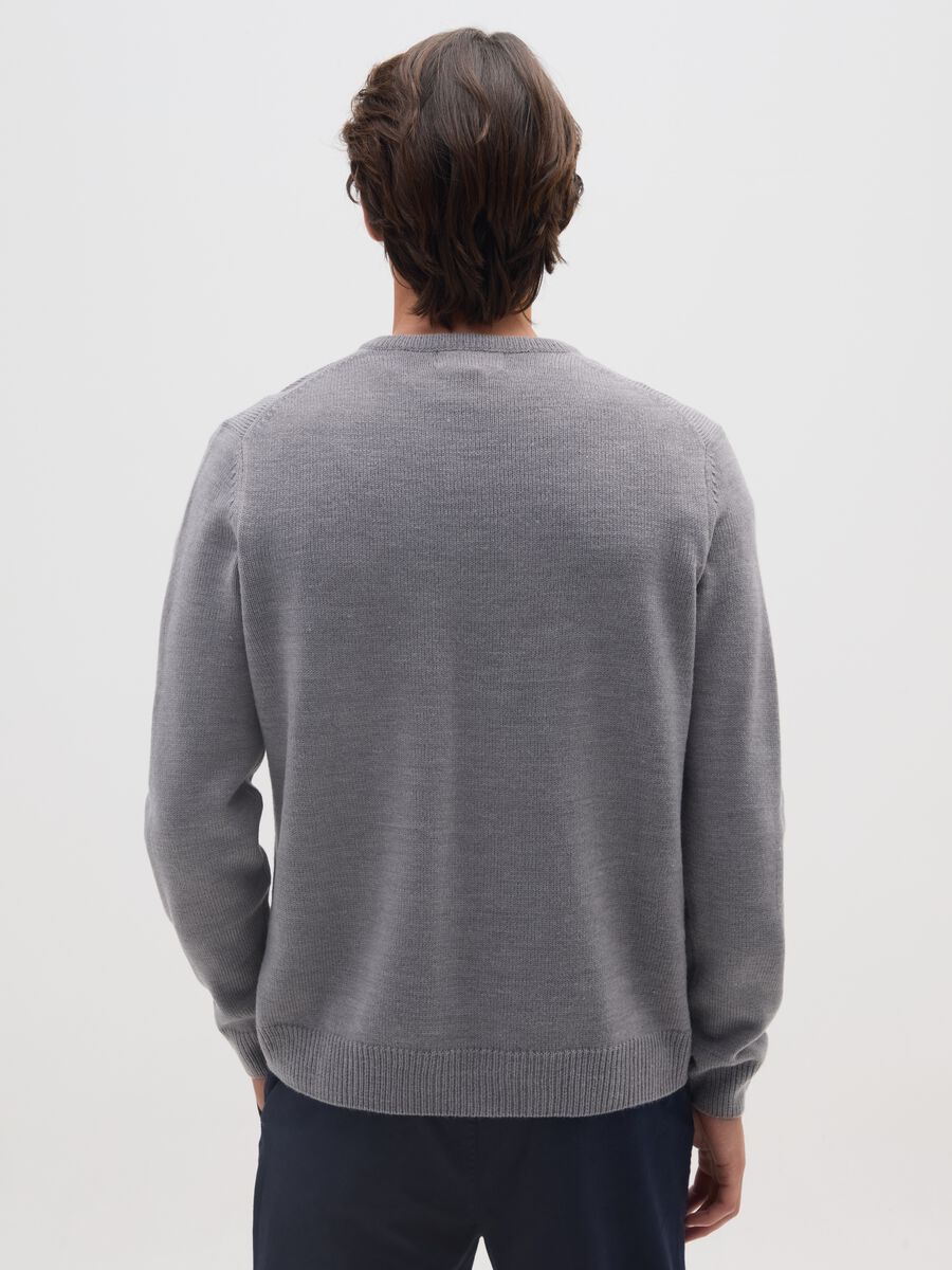 Grey V-neck Sweater_2