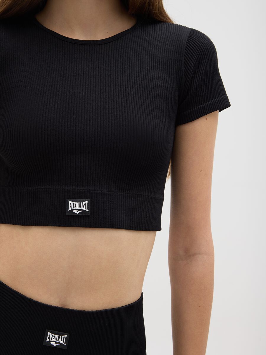 Maglietta in tessuto elasticizzato nera regular fit con scollo rotondo_3