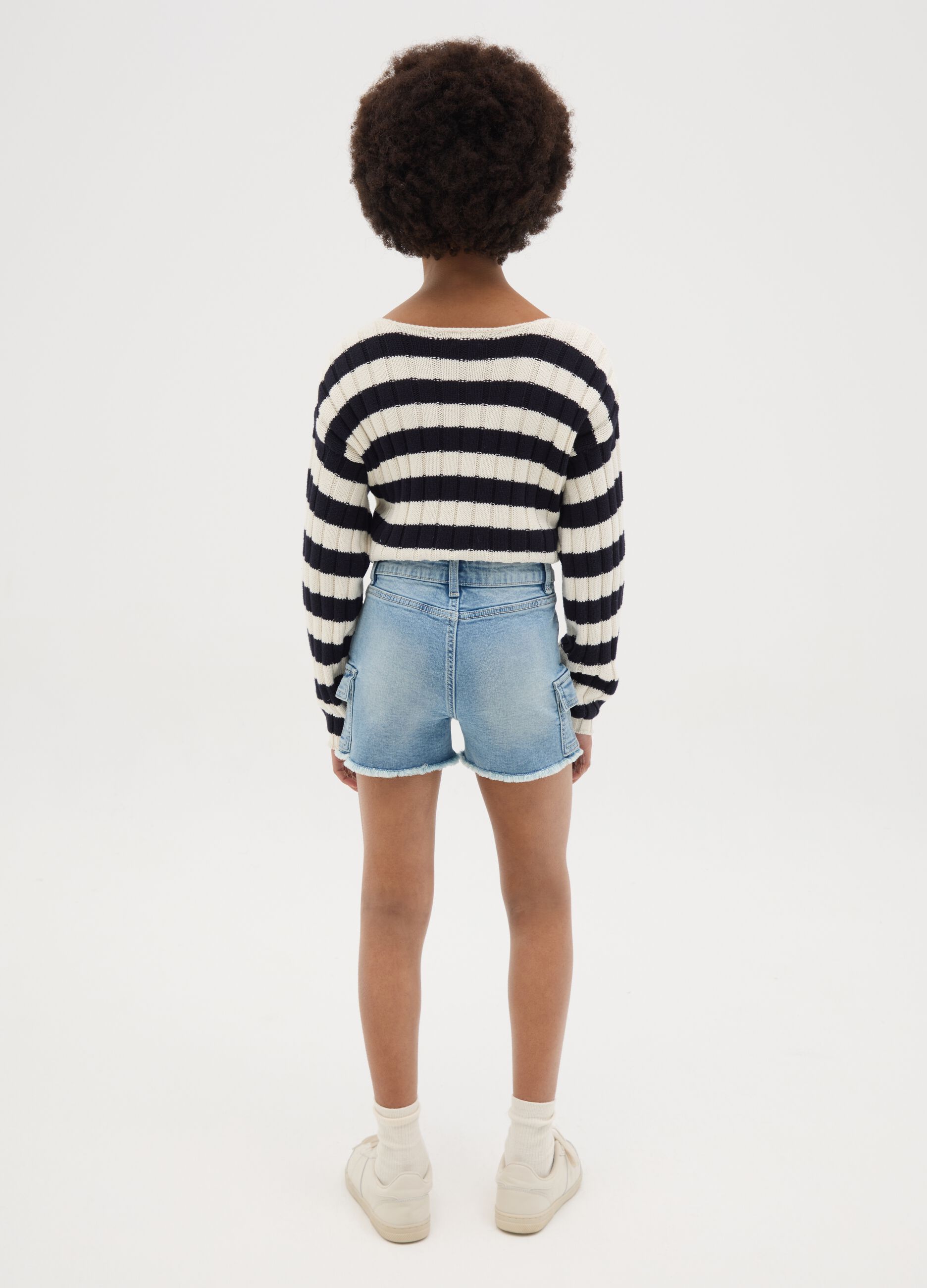 Denim cargo shorts with fringed hem