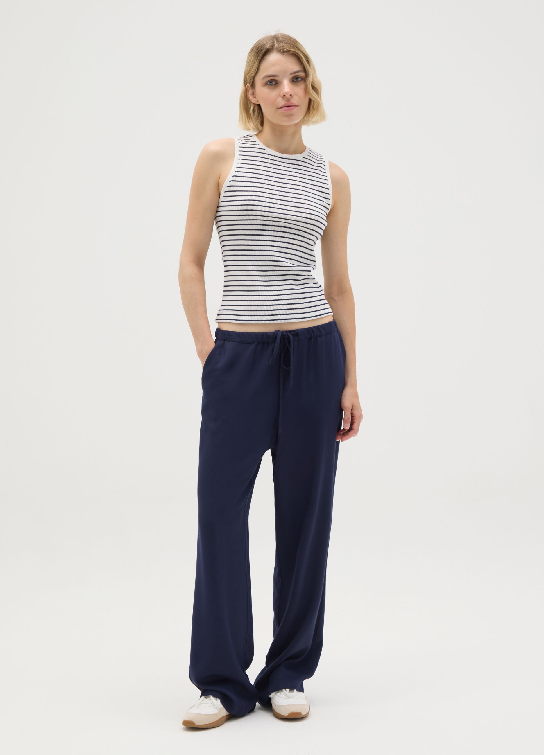 Women's pure blue viscose regular fit trousers
