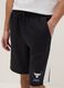 Black cotton blend regular fit sports shorts with Chicago Bulls logo_3