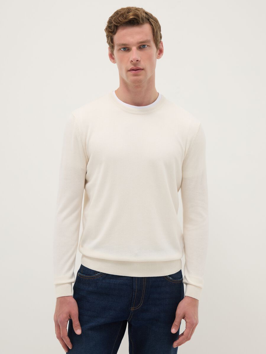 Beige crew-neck cotton blend pullover regular fit_0