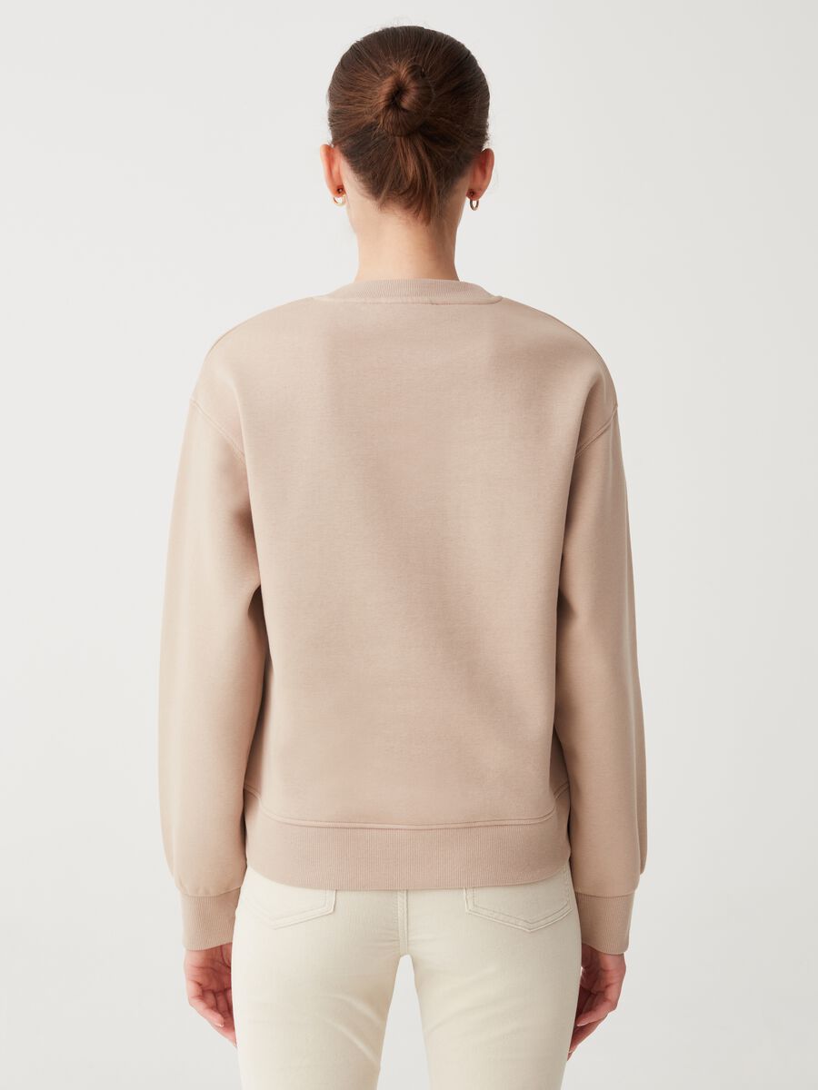 Felpa oversize con scollo rotondo_2