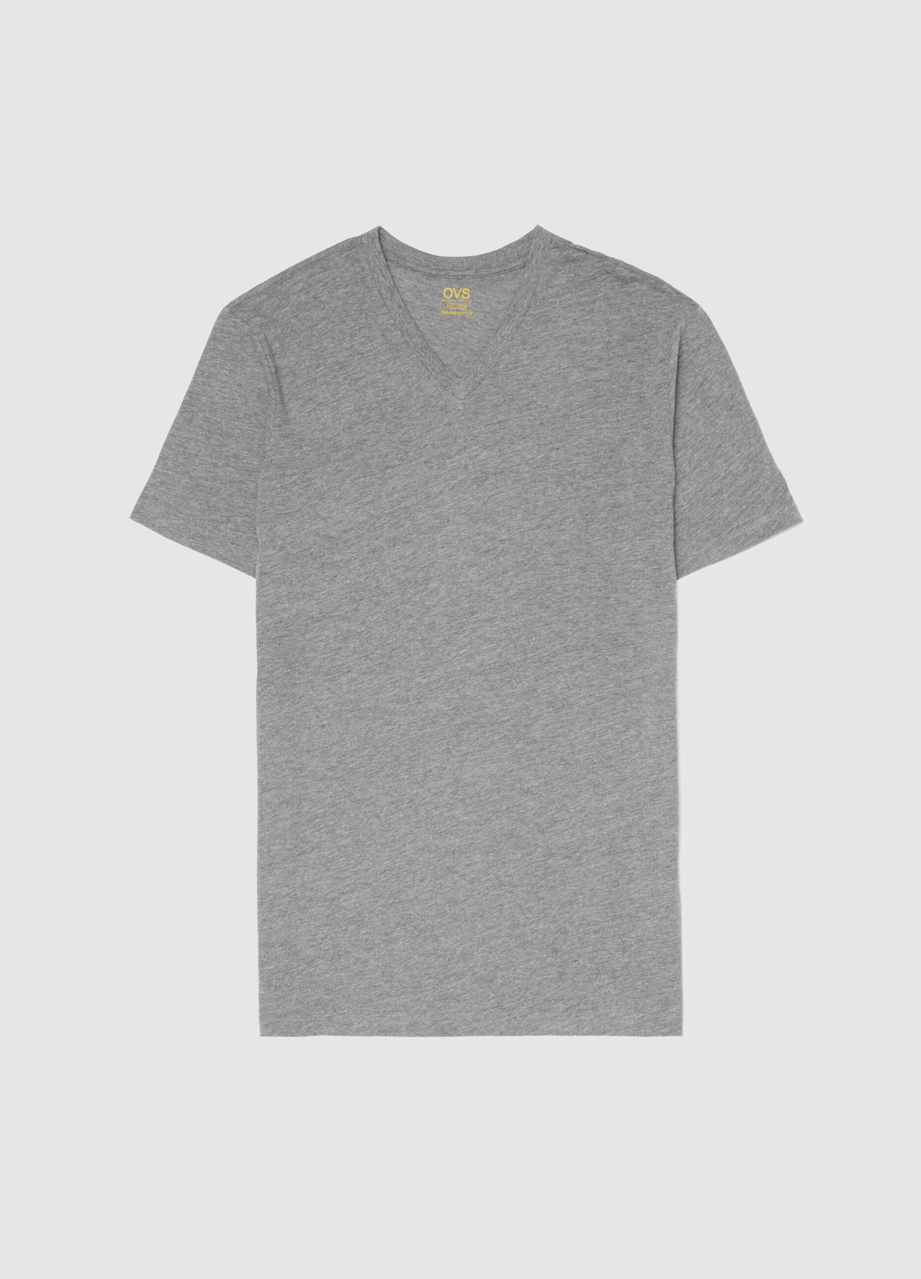 Organic cotton undershirt with V neck