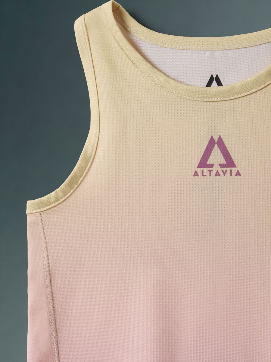 ALTAVIA WITH DEBORAH COMPAGNONI Technical Vest_6