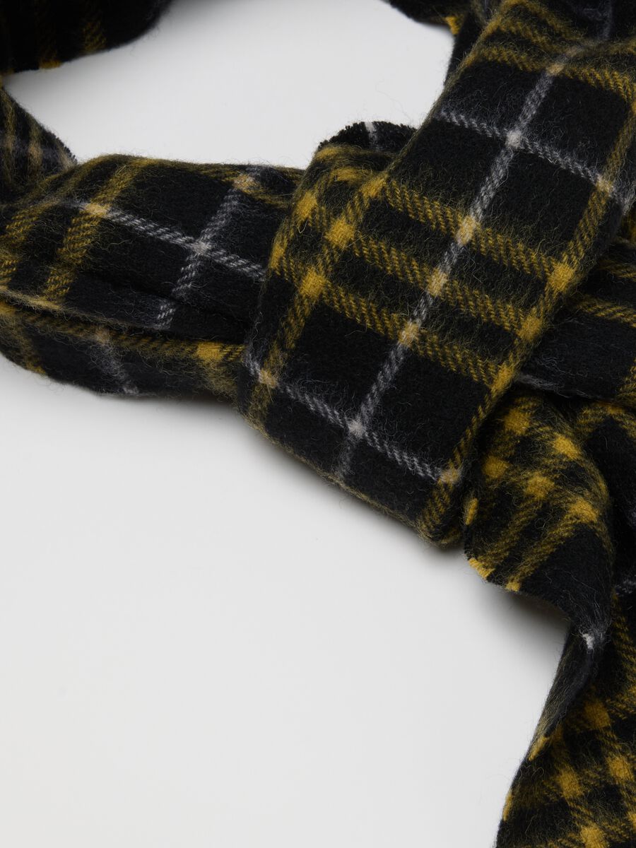Yellow and black wool blend scarf_1