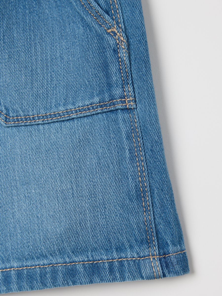Denim Bermuda shorts with pockets and drawstring_3