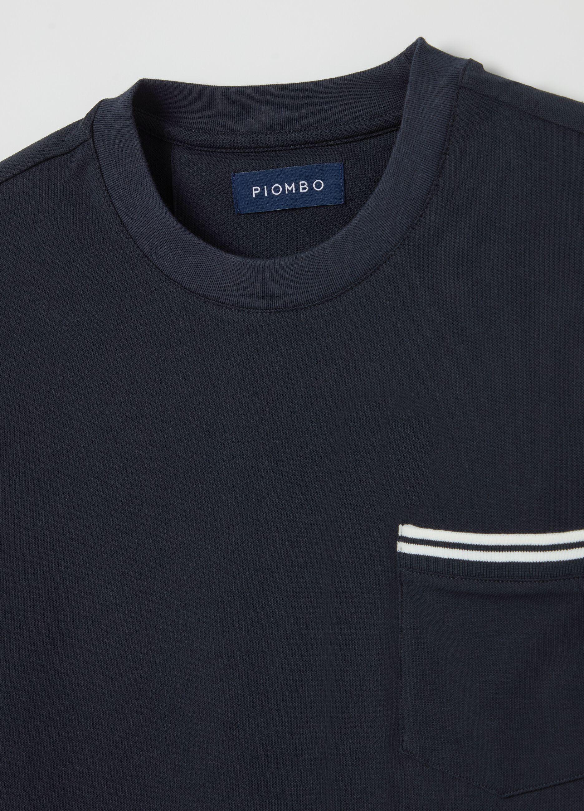 T-shirt with striped details and pocket