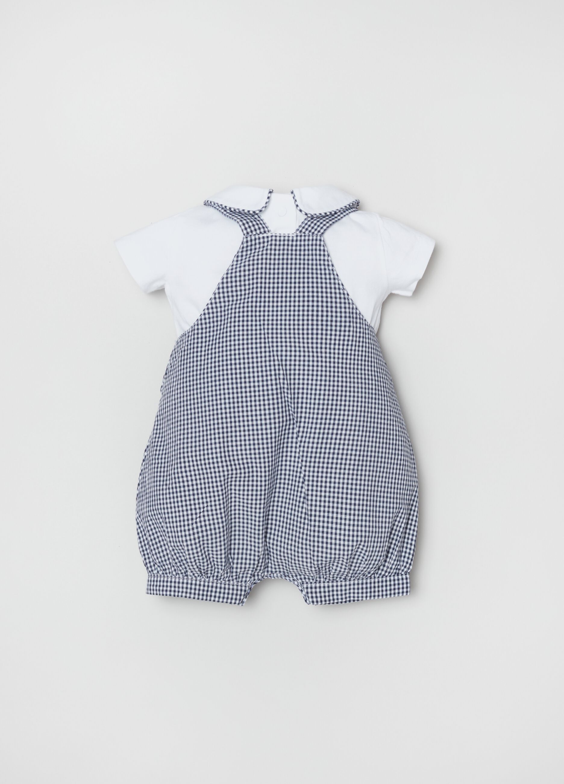 T-shirt and dungarees set in gingham cotton