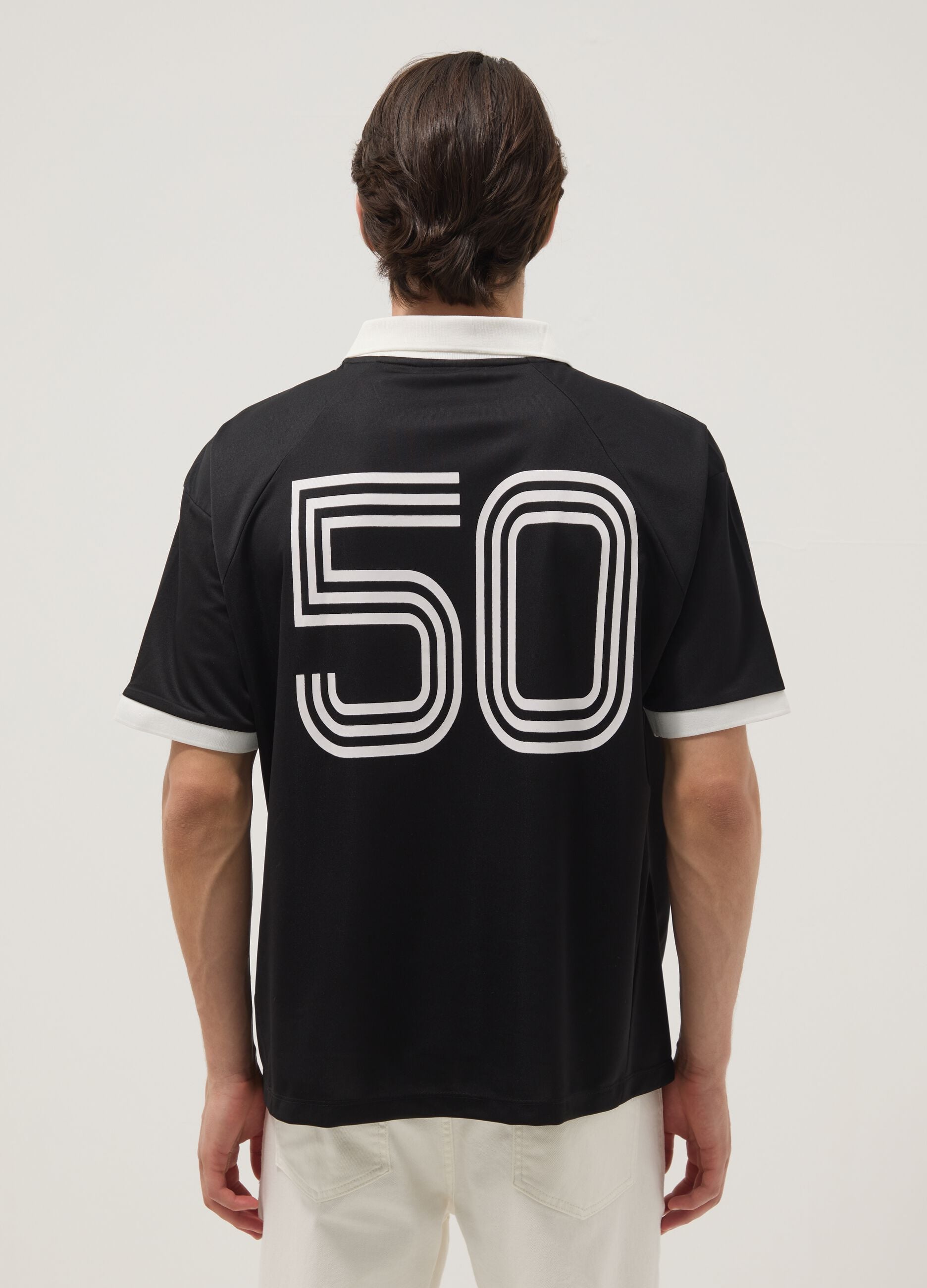 Black regular-fit T-shirt with contrast collar and Ducati lettering