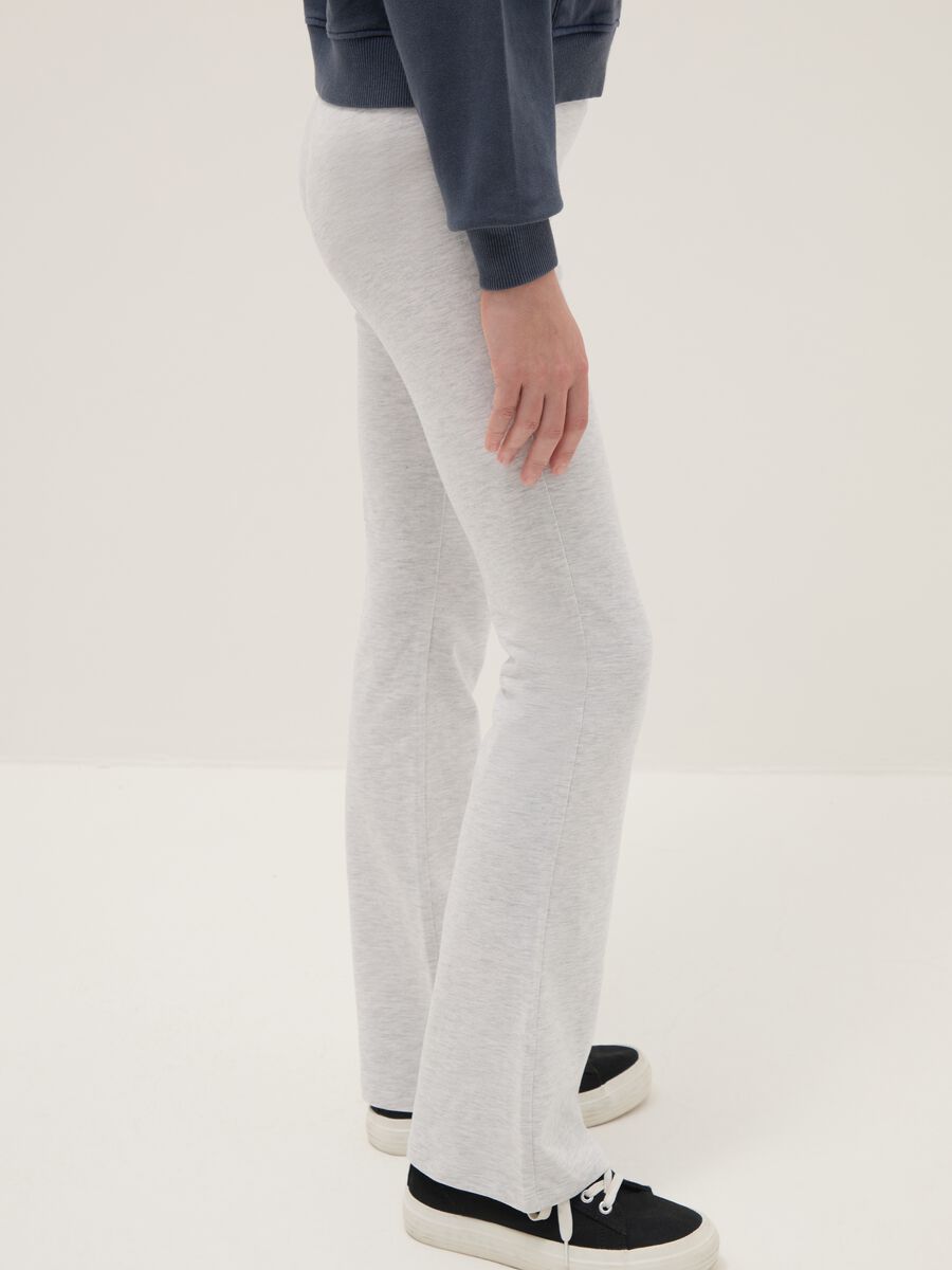 Grey cotton stretch flare fit leggings for girls_2