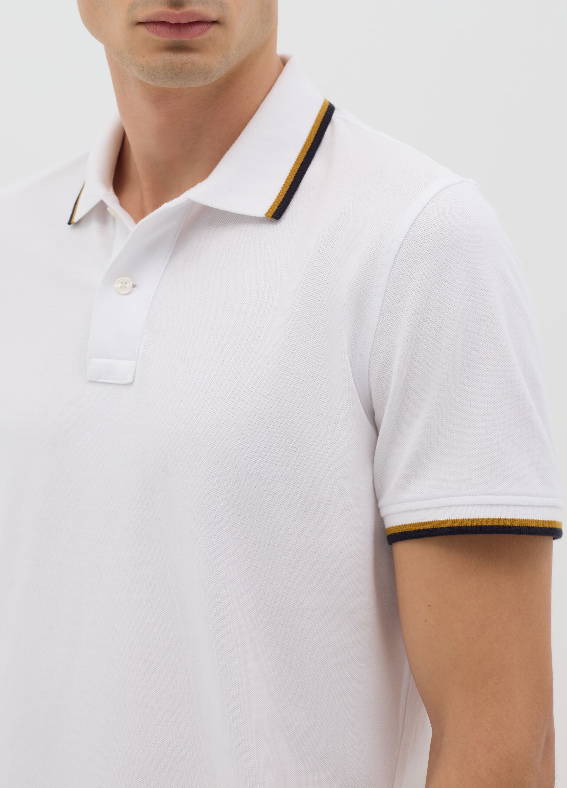 White short-sleeve cotton polo by Ovs