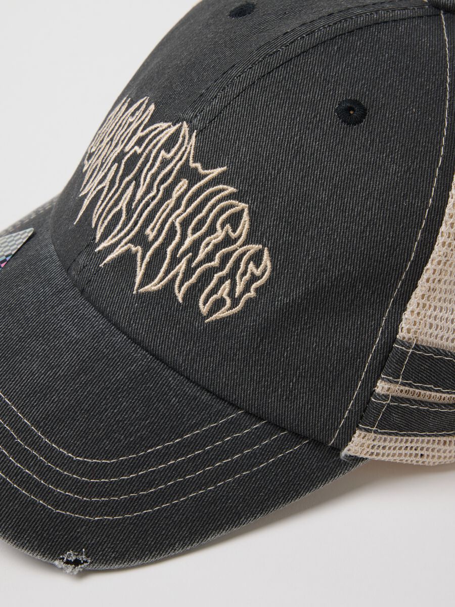 Regular fit multicolour pure cotton cap with mesh and lettering_2