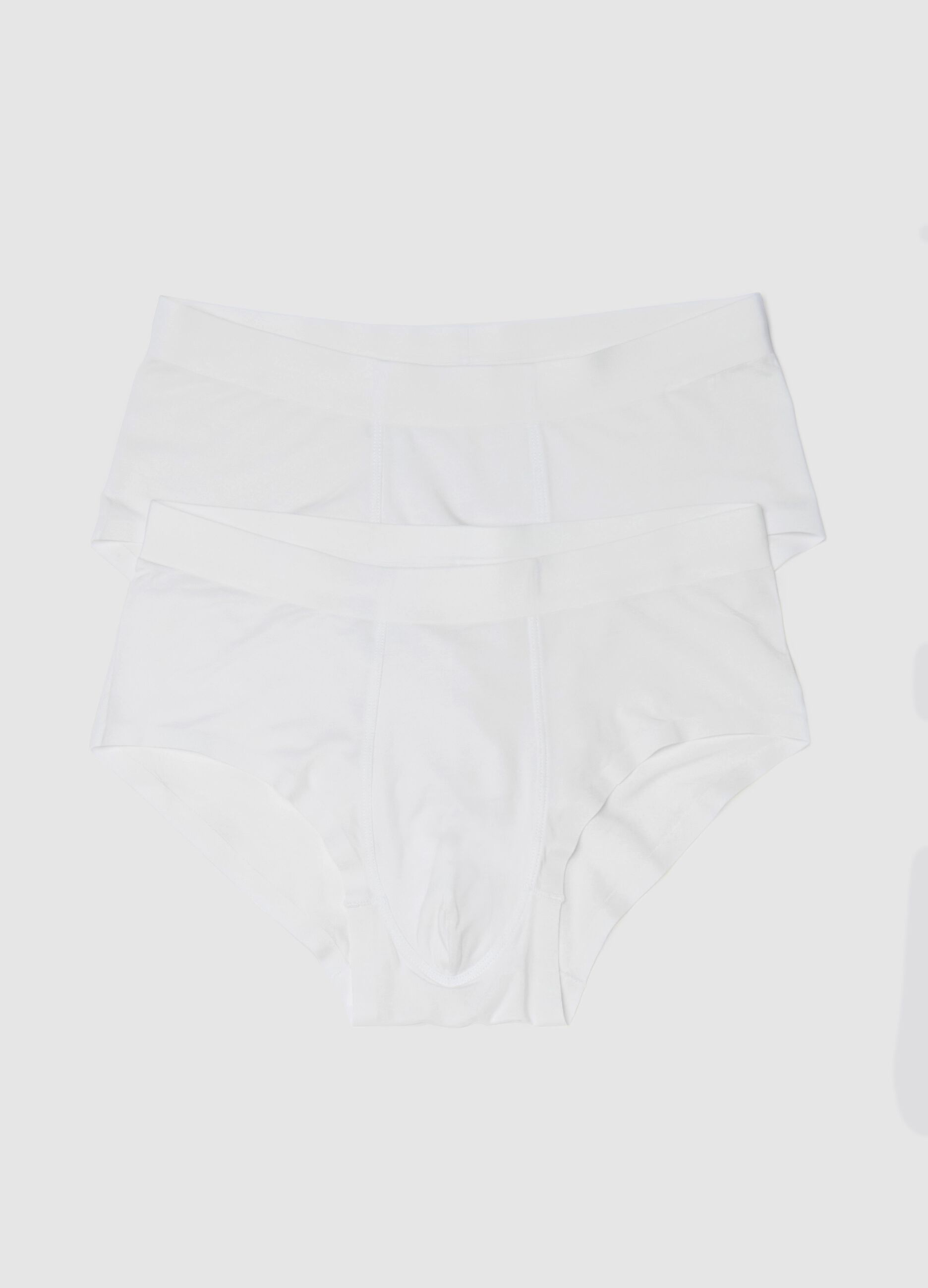 Two-pair pack briefs in stretch modal