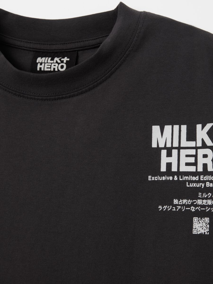 Printed T-shirt with round neck_5