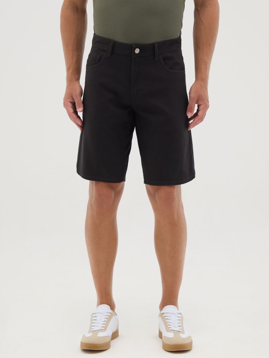 Men's black stretch cotton regular fit shorts_1