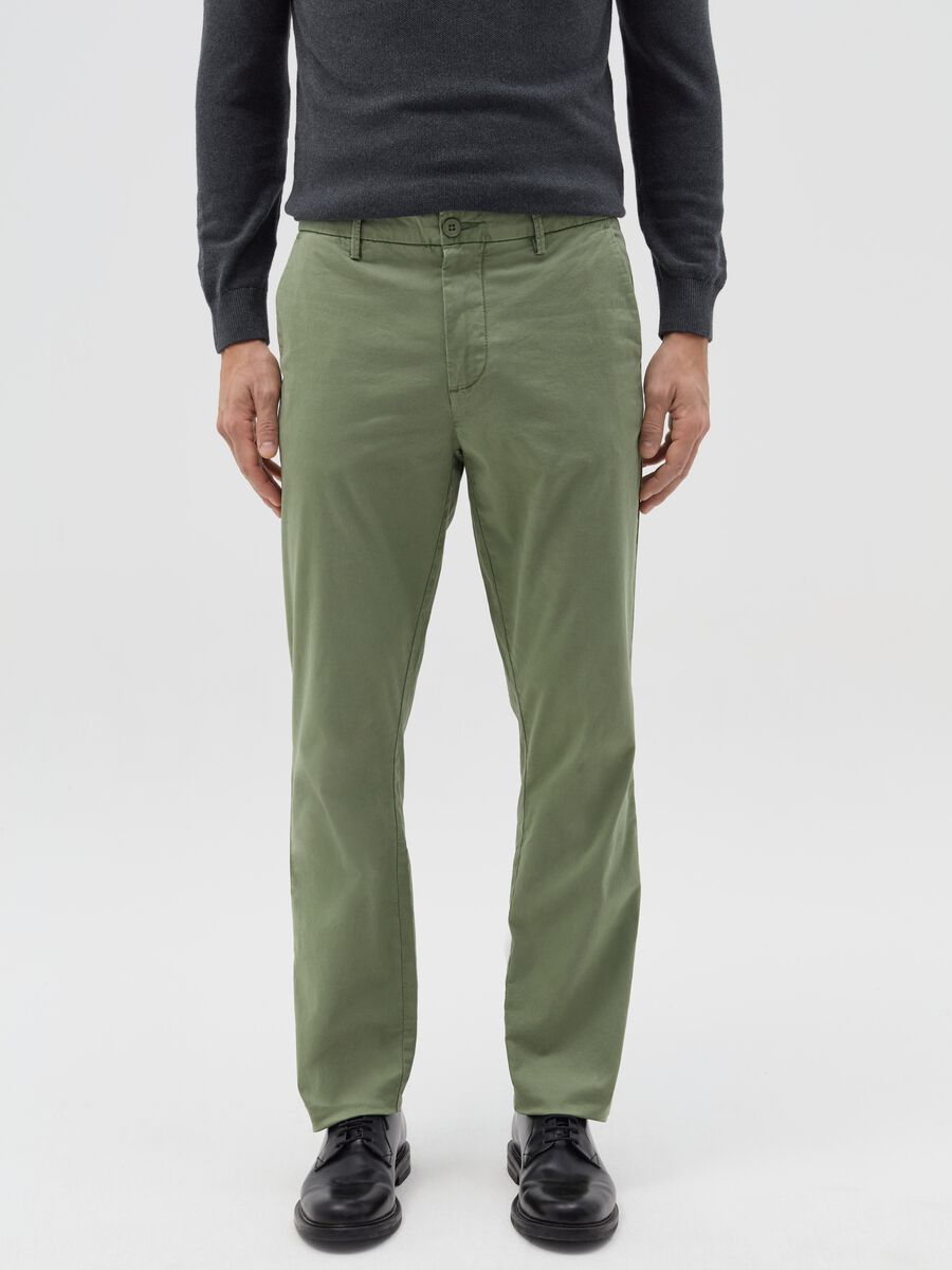 Slim-fit chino trousers in stretch cotton_1