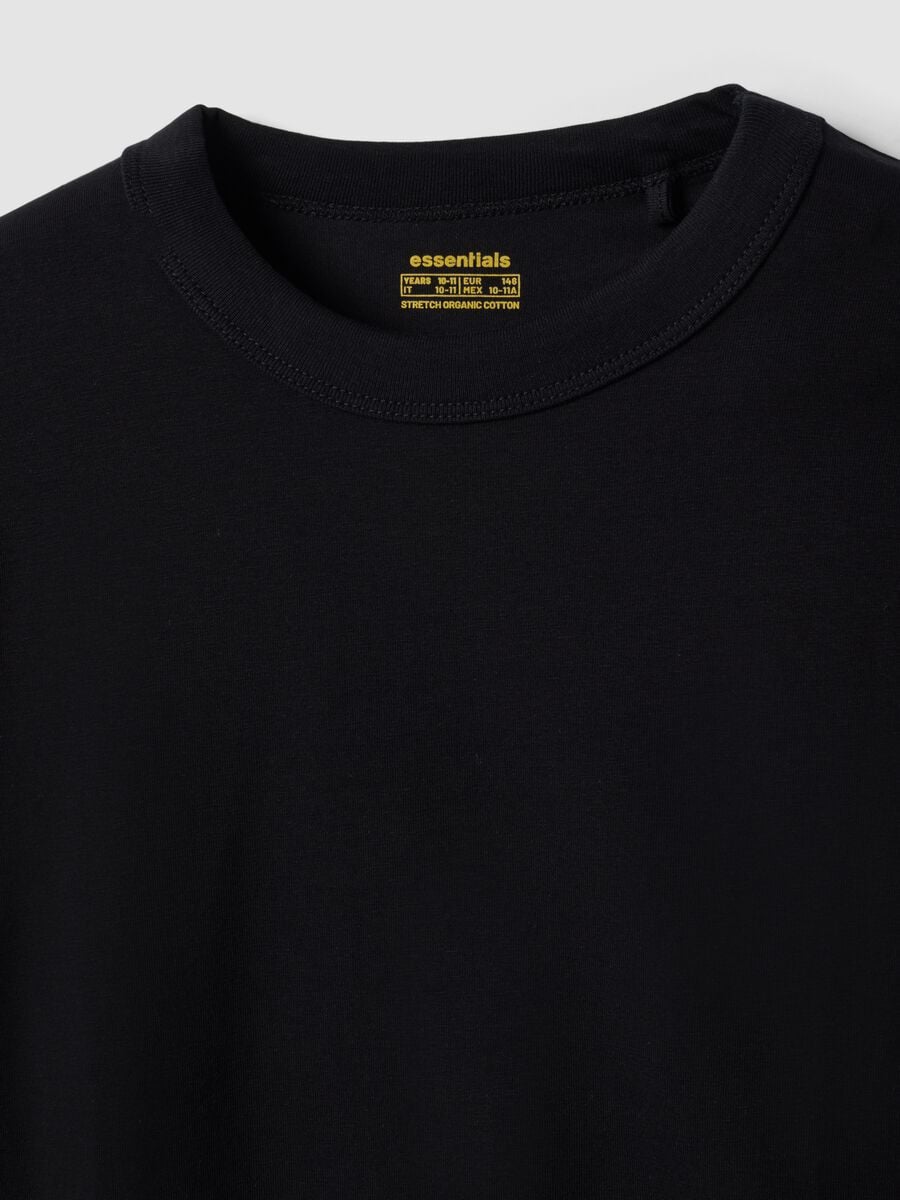 T-shirt nera in cotone organico elasticizzato regular fit per ragazzo_6