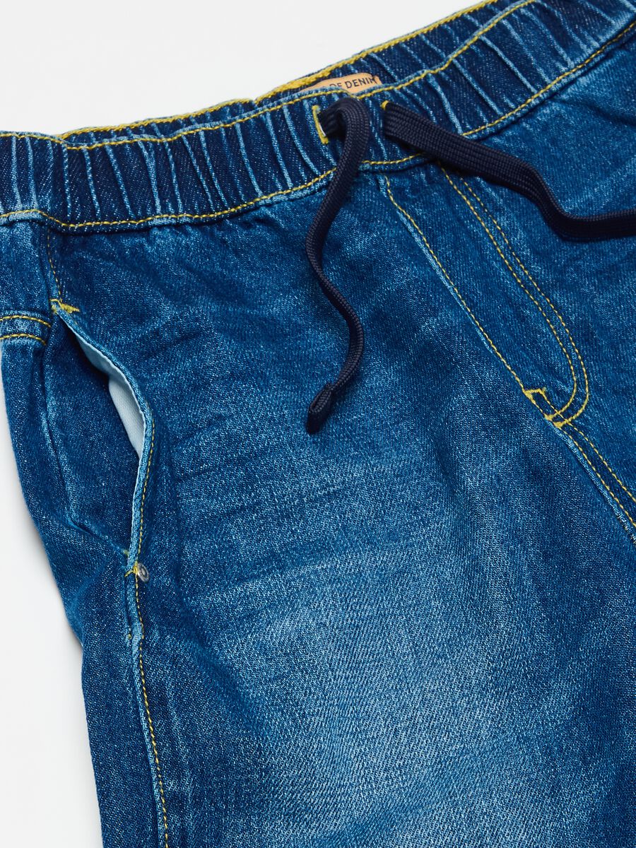 Bermuda joggers in denim with drawstring_2