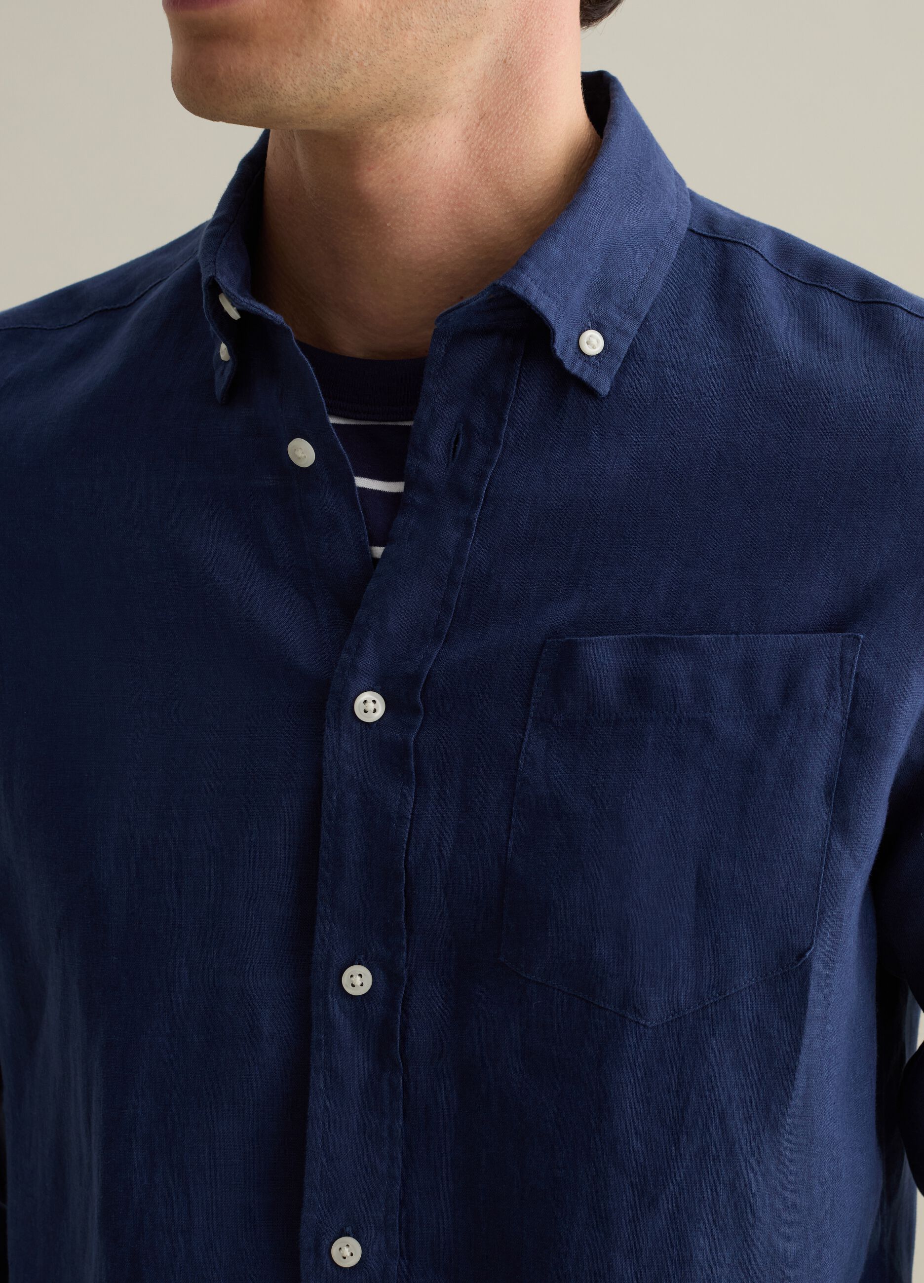Button-down shirt in linen