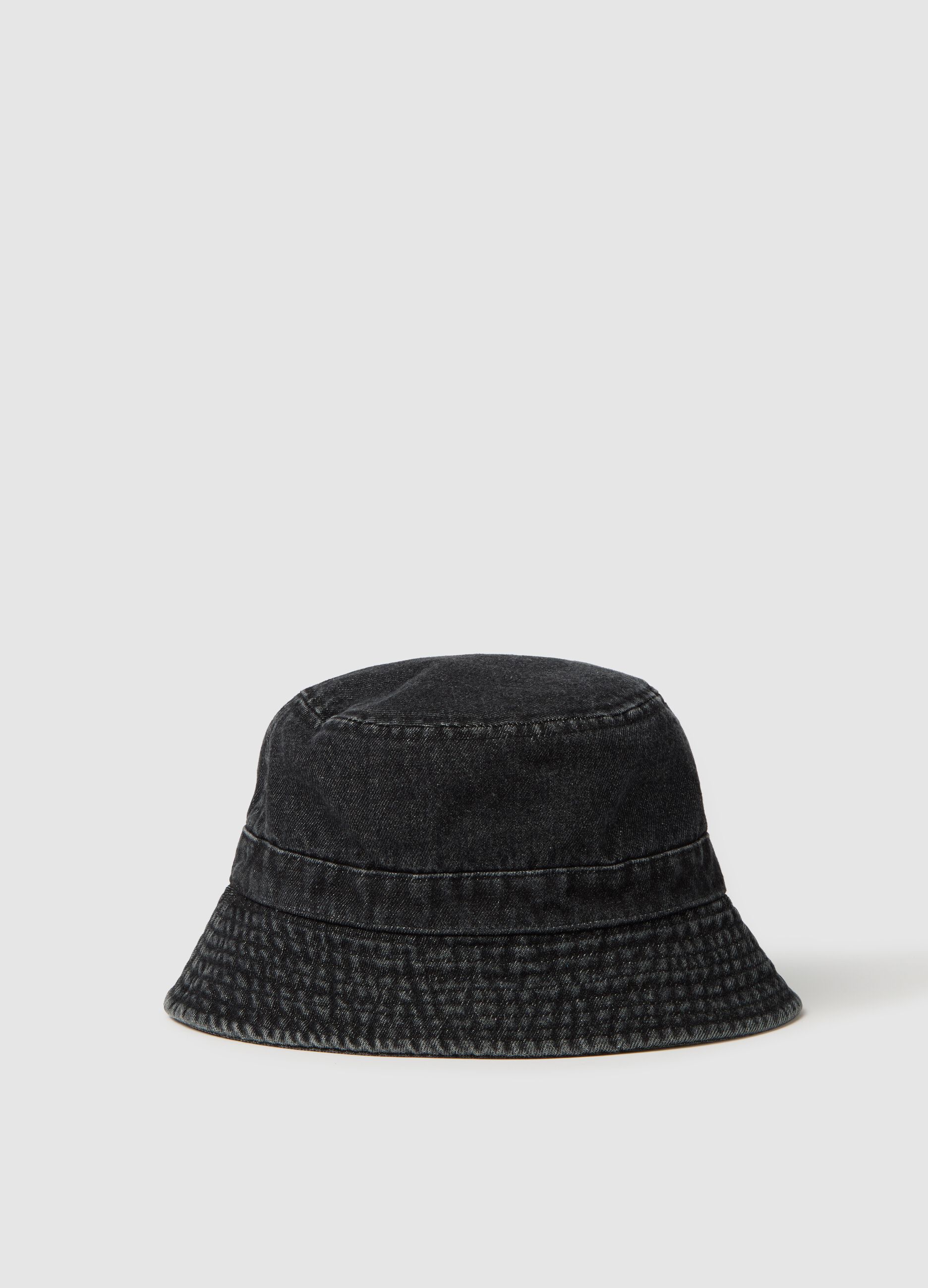 Cappello bucket nero in denim