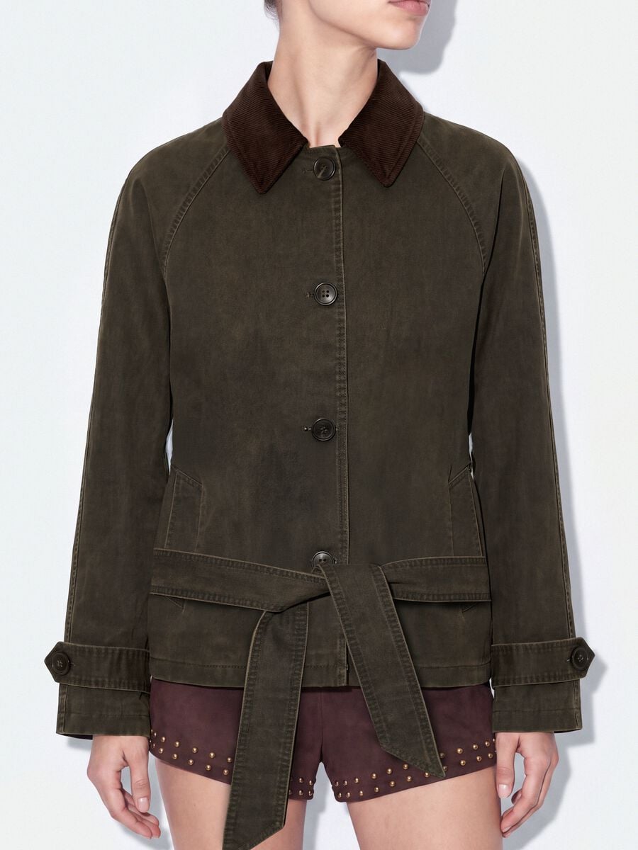 Trench verde in misto cotone con colletto a contrasto regular fit_3
