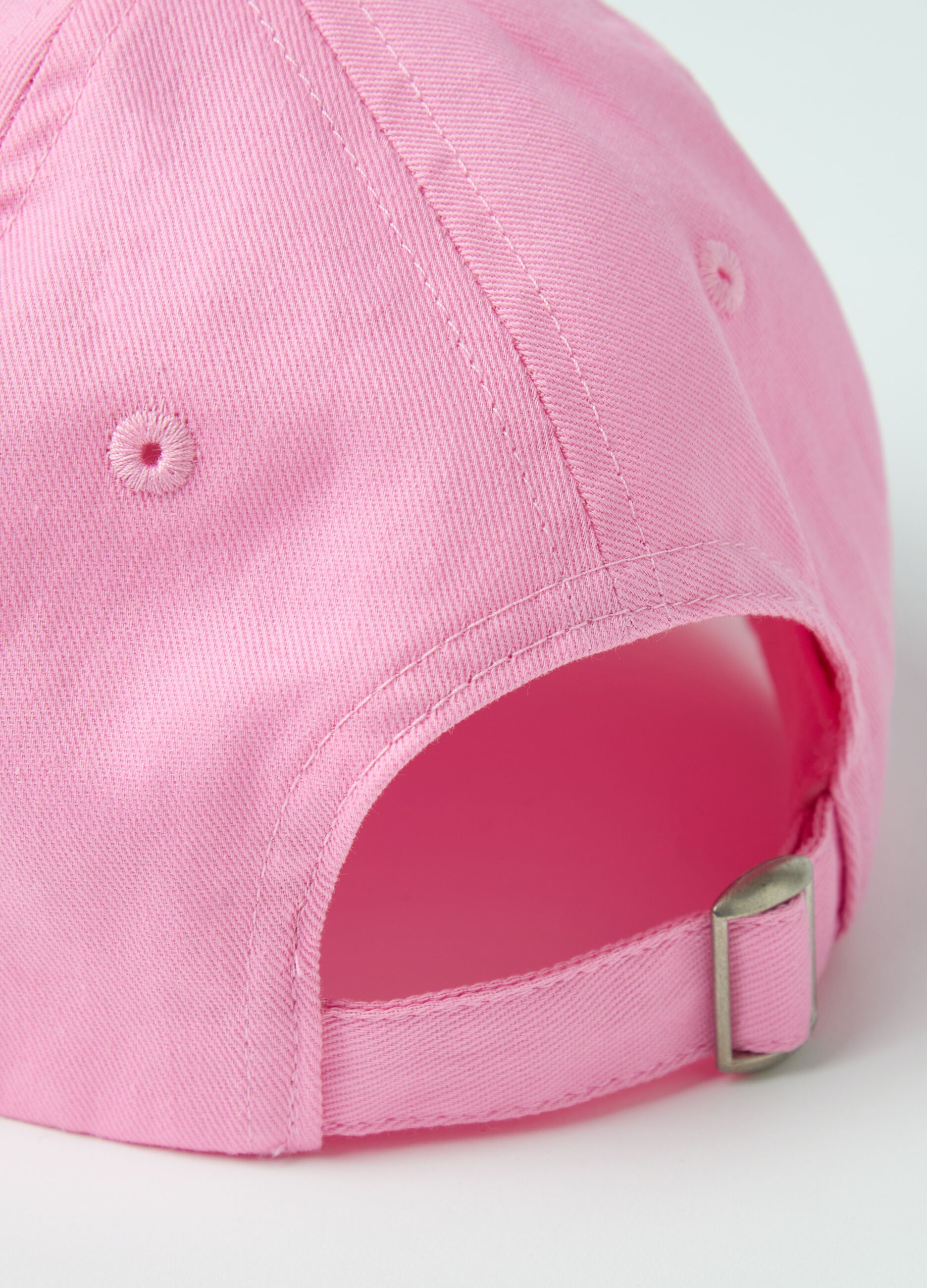 Baseball cap with embroidered logo