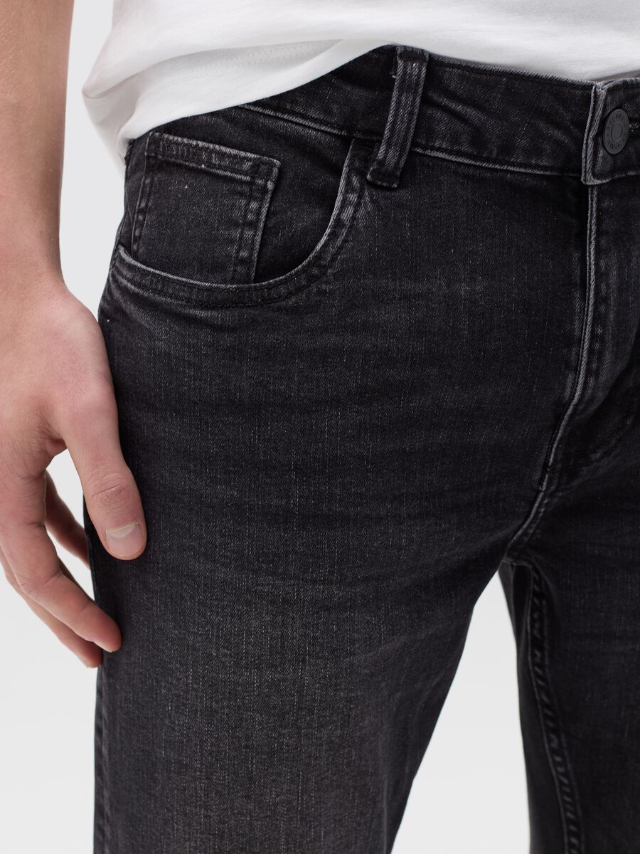 Skinny-fit jeans with five pockets_2