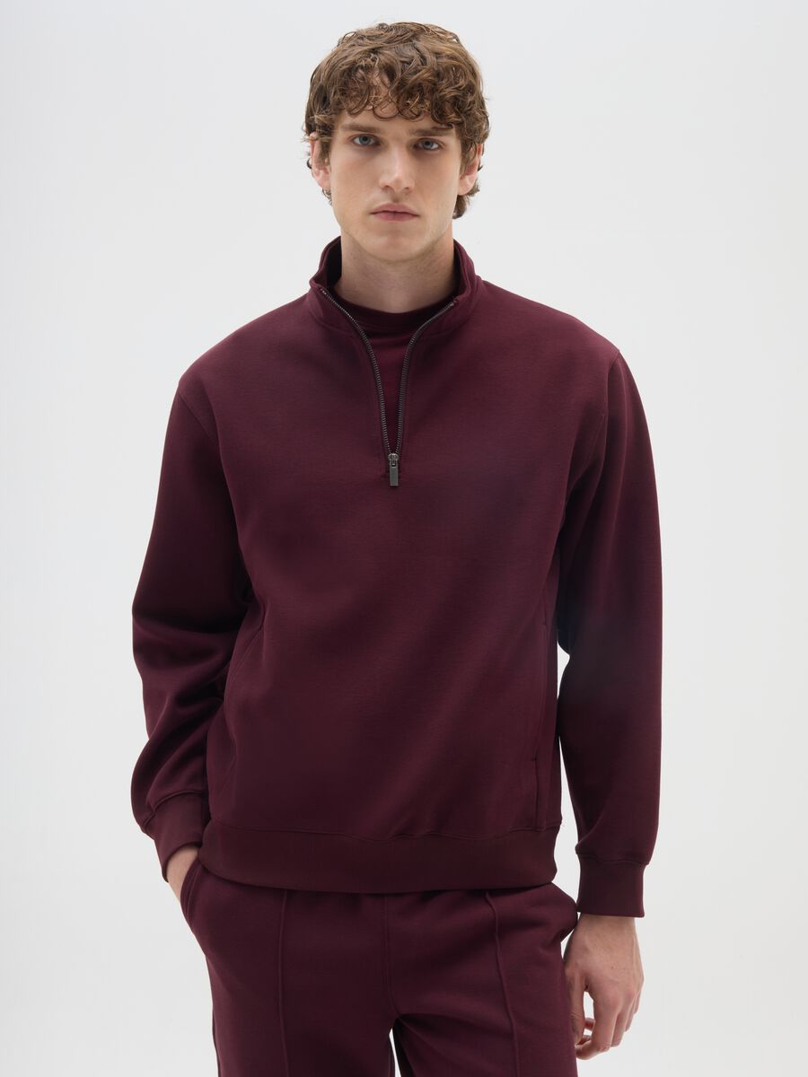 Burgundy half-zip sweatshirt_0