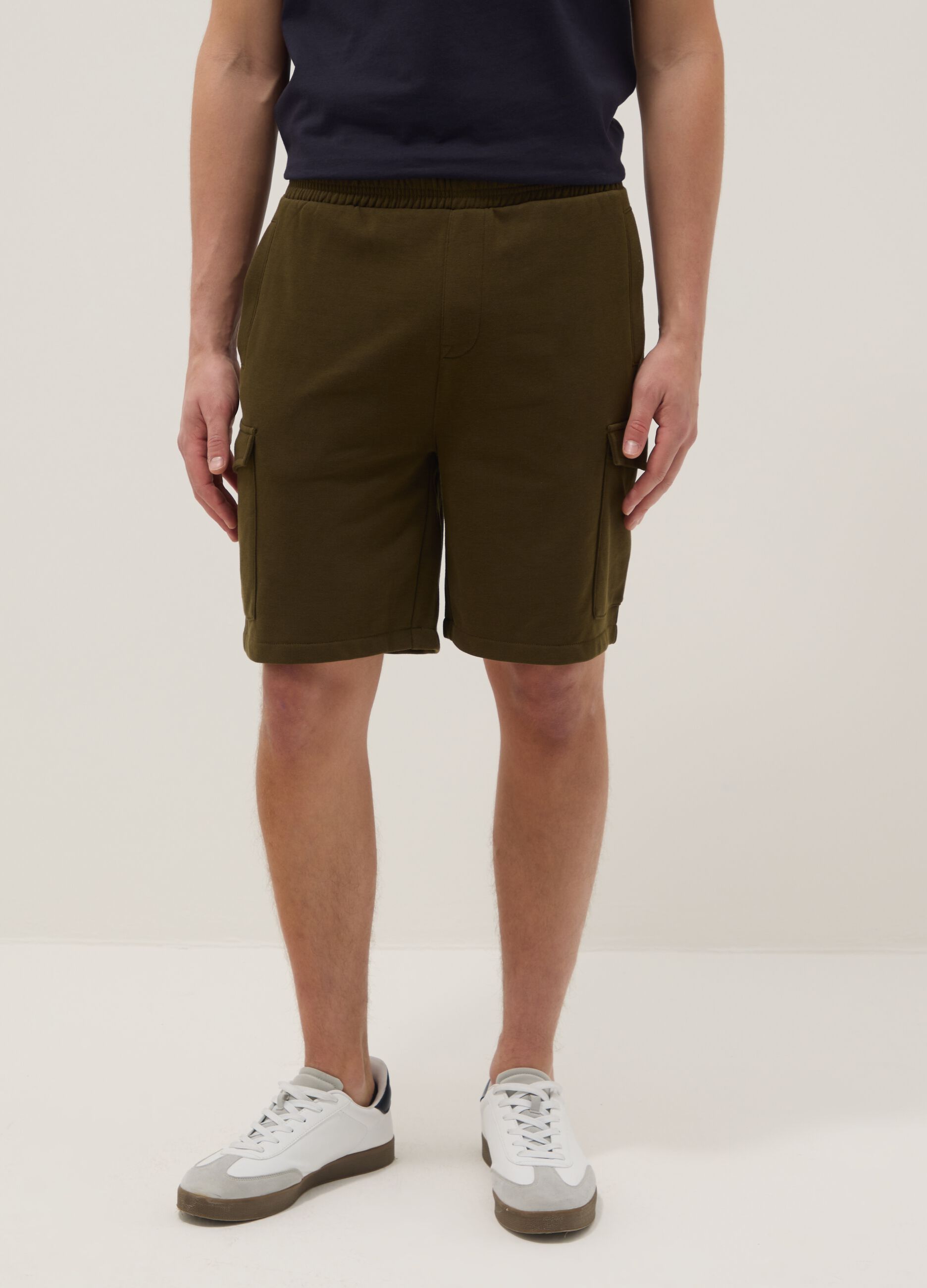 Green cotton-blend cargo Bermuda shorts