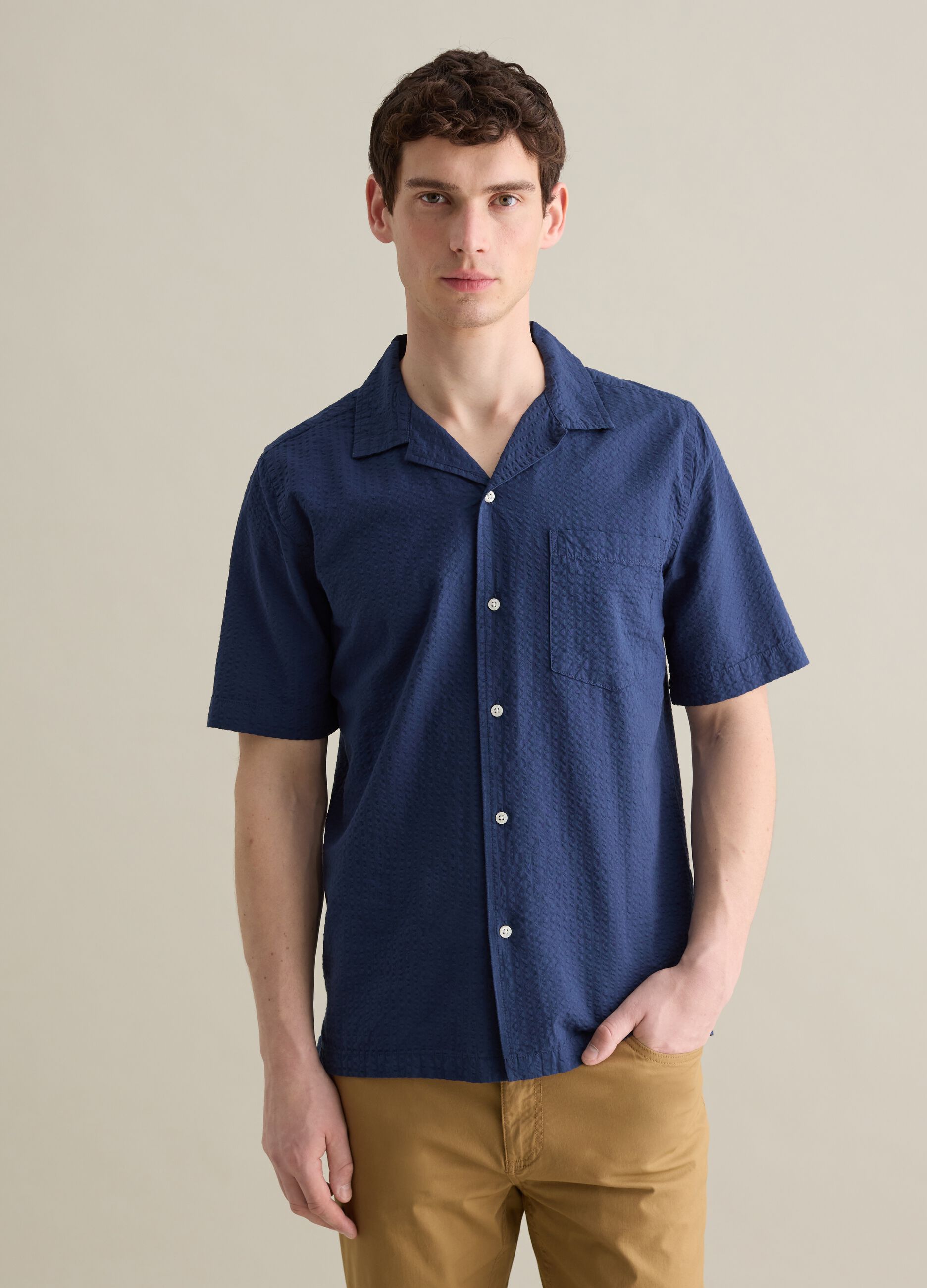 Camicia da uomo in puro cotone blu regular fit con colletto bowling