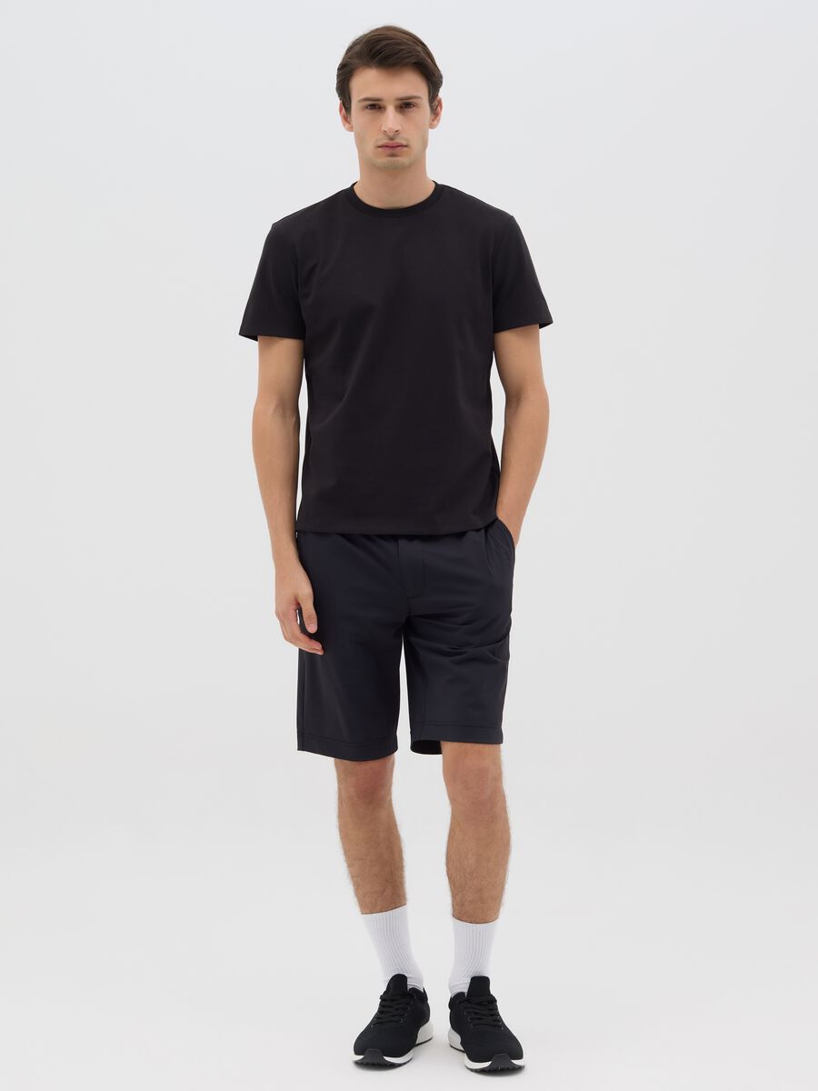 Black Regular Shorts with Elastic Waist_0