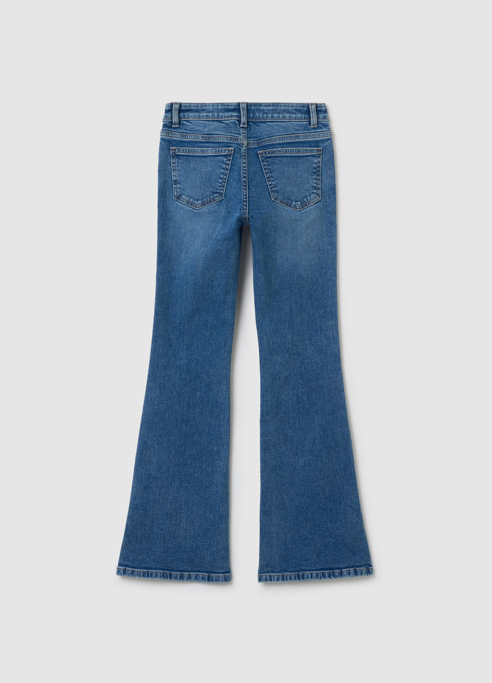 Jeans flare fit con scoloriture
