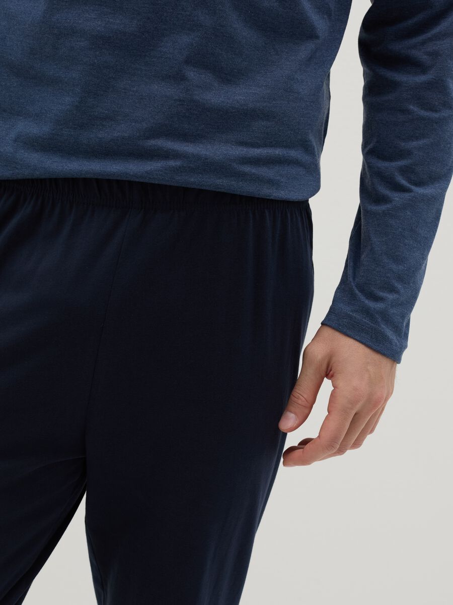Long pyjamas with V-neck top_2