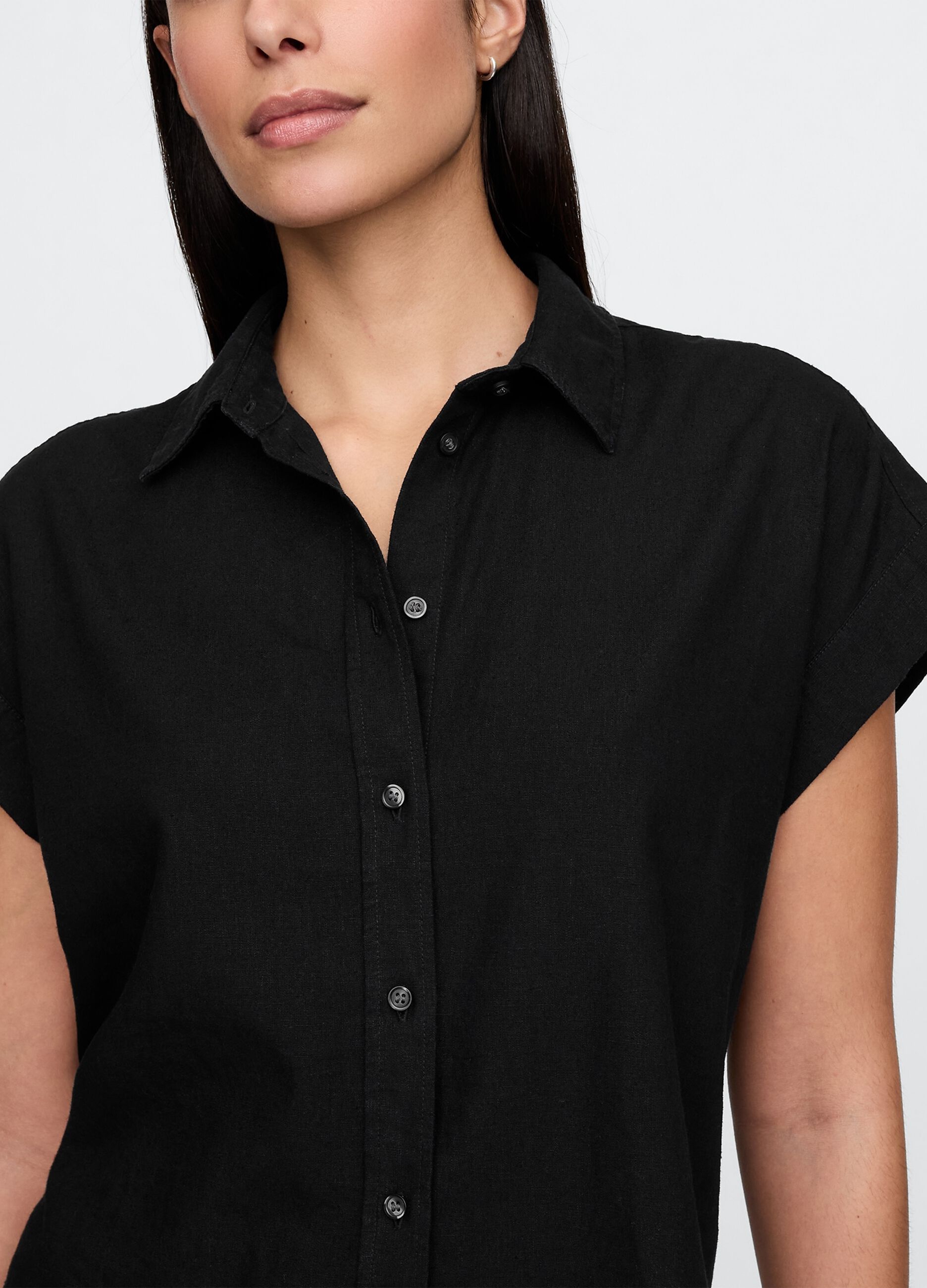 Black cropped linen and viscose shirt from Gap