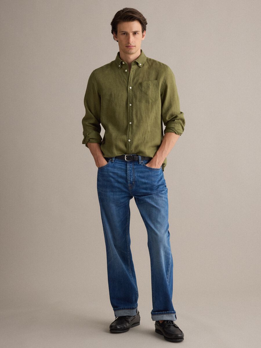 Camicia verde in puro lino con collo button down regular fit_2