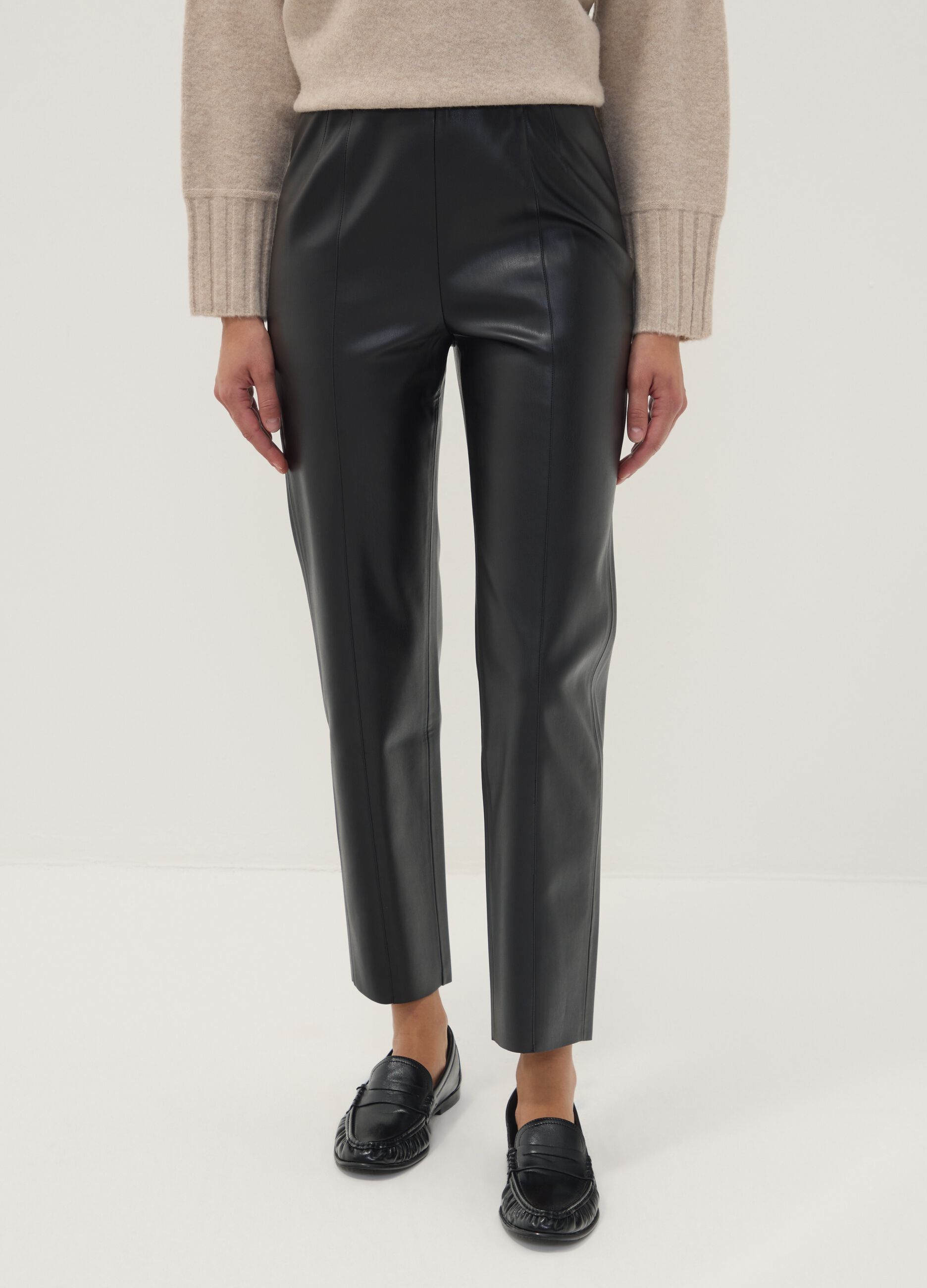 Leggings neri slim fit con vita regular ed elastico