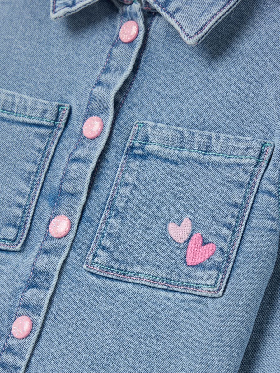 Denim jacket with pockets and hearts embroidery_3
